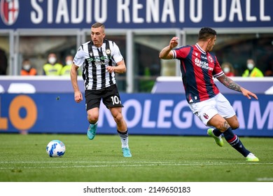 Bologna, Italy, April 24, 2022, Udinese's Gerard Deulofeu In Action During Italian Soccer Serie A Match Bologna FC Vs Udinese Calcio
