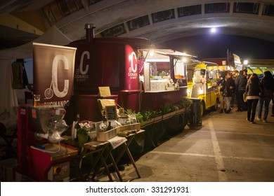 1 967 Food Truck Food Truck Grill Images Royalty Free