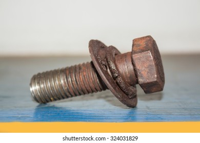 Bolt old Gail's nest with rust and grease, Through the use of bolts that , Background of industrial.