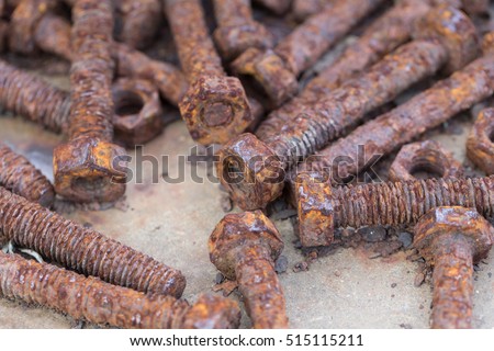 Bolts and nuts to put together a lot of rust.