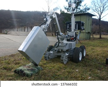 A Bomb Disposal Robot