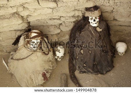 Bones at Chauchilla archeological site, Nazca, Peru Stock photo © 
