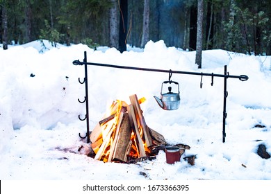 Bonfire In The Winter Forest, Kettle