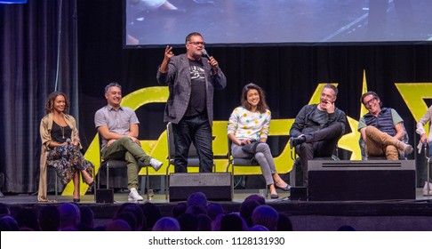 BONN, GERMANY - MAY 19th 2018: Kandyse McClure, Alessandro Juliani, Aaron Douglas, Grace Park, Tahmoh Penikett And James Callis At Fedcon 27