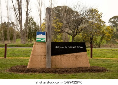 Bonnie Doon, Vic, Australia Circa 2019, Sign In The Small Village Of Bonnie Doon In Victoria, Australia, On The Maroondah Highway, In The Shire Of Mansfield. North-east Of Melbourne