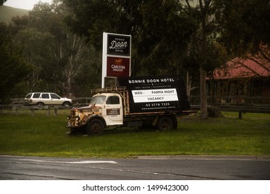 Bonnie Doon, Vic, Australia Circa 2019, Old Truck At Pub In The Small Village Of Bonnie Doon In Victoria, Australia, On The Maroondah Highway, In The Shire Of Mansfield. North-east Of Melbourne