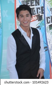 Booboo Stewart At The 2010 Teen Choice Awards - Arrivals, Gibson Amphitheater, Universal City, CA. 08-08-10