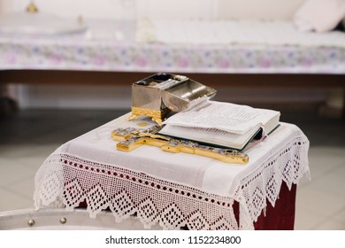 286 Catholic Missal Images, Stock Photos & Vectors | Shutterstock