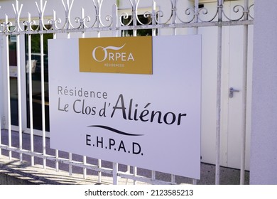 Bordeaux , Aquitaine  France - 02 02 2022 : Orpea Sign Text And Brand Logo Residence Ehpad Le Clos D'alienor Retirement Home Life Goes On With Us