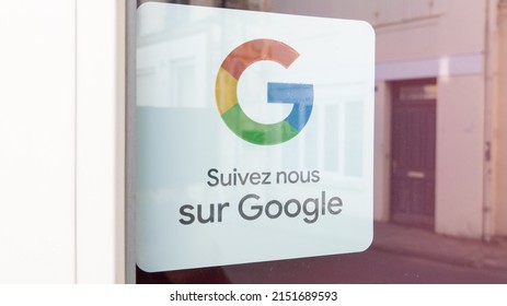 Bordeaux , Aquitaine  France - 04 24 2022 : Google Sign Logo And Brand Text Front Of Windows Store Door On Sticker Customer Review
