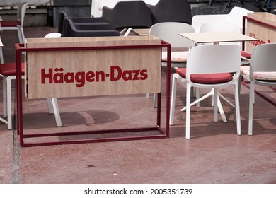 Bordeaux , Aquitaine France  - 07 04 2021 : Haagen Dazs Sign Text And Logo Brand Front Of Shop Ice Cream Terrace Store Chain