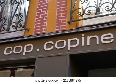 Bordeaux , Aquitaine  France - 07 15 2022 : Cop Copine Logo Brand And Sign Text Front Of Clothing Store French Fashion Shop Women Cop.copine