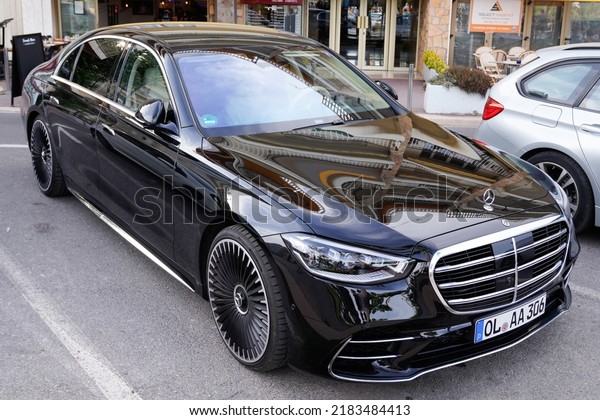 Bordeaux , Aquitaine \
France - 07 25 2022 : Mercedes-Benz S Class black full sized luxury\
sedan limousine car