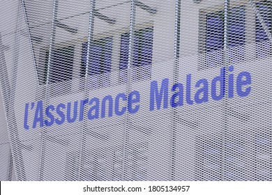 Bordeaux , Aquitaine / France - 08 25 2020 : L'assurance Maladie Blue Text And Logo Sign Of Social Security Illness Branch