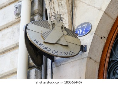 Bordeaux , Aquitaine / France - 08 25 2020 : huissier de justice sign logo on cooper plate means bailiff in French