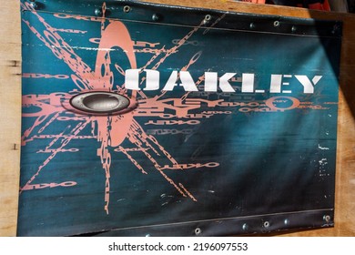 Bordeaux , Aquitaine  France - 08 29 2022 : Oakley Logo Sign And Brand Text On Banner Wall Store Facade Clothing Shop