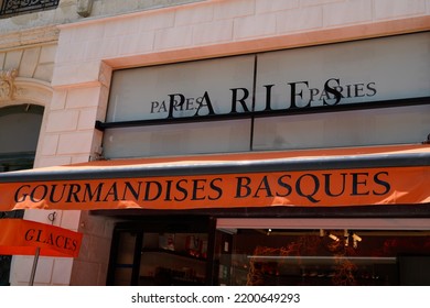 Bordeaux , Aquitaine  France - 08 31 2022 : Paries Logo Brand And Sign Text Facade Basque French Bakery Store