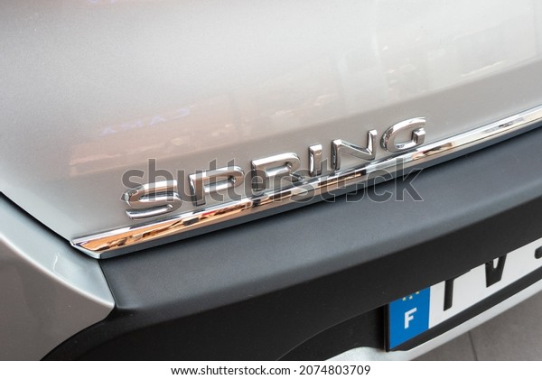 Bordeaux , Aquitaine France - 11 05 2021 :\
Dacia spring electric logo brand text sign ev grey new modern car\
from romania automotive\
manufacturer
