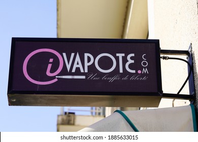 Bordeaux , Aquitaine  France - 12 28 2020 : ivapote logo text and brand store and ivapote.com sign of vape shop E-cigarette