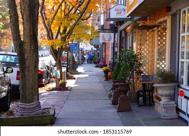 BORDENTOWN, NJ -7 NOV 2020- View of old buildings on Farnsworth Avenue in downtown Bordentown, a historic town in Burlington County, New Jersey, United States.
