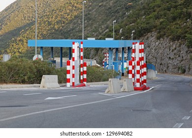 Border Check Point With  Vehicle Portal Monitor System