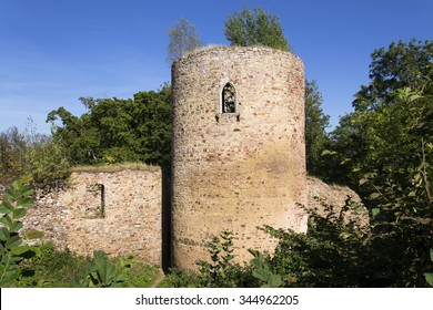 Bosky Ruins Abandoned Valdek Castle Central Stock Photo 344962205 ...