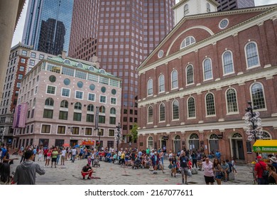 are dogs allowed in faneuil hall