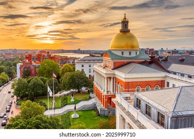 Boston, Massachusetts, USA cityscape with the State House at dusk.
