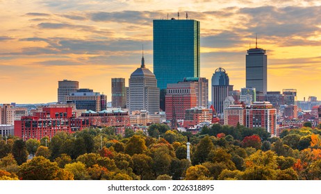 Boston, Massachusetts, USA skyline over Boston Common.
