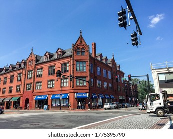 Boston / USA - August 17 2015: Symphony Market Building At Huntington Avenue