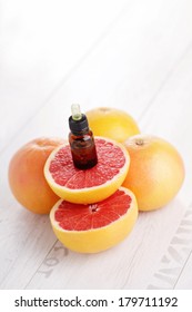 Bottle Of Grapefruit Essential Oil - Beauty Treatment