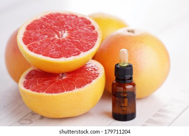 Bottle Of Grapefruit Essential Oil - Beauty Treatment