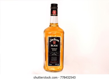 Bottle of Jim Beam black triple aged 