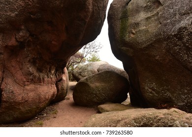 Boulder Stuck In The Middle