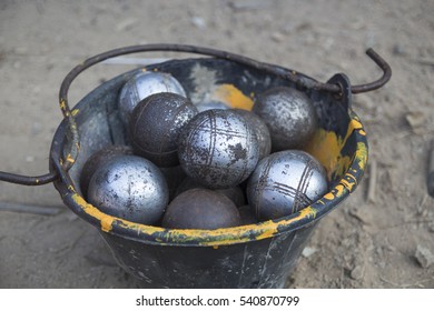 Boules storage in Plastic
