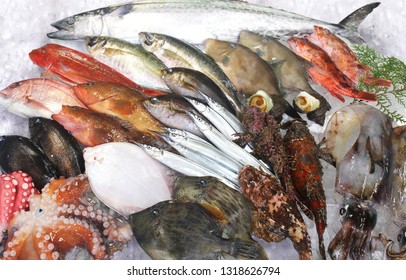 The bountiful inland sea is what underpins the cuisine of the Setouchi region. In addition to delicacies such as oysters and puffer fish, you will encounter an array of seafood so diverse. - Shutterstock ID 1318626794