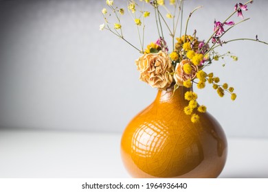 花瓶 イラスト の写真素材 画像 写真 Shutterstock