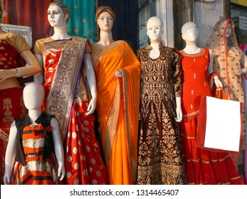 boutique traditional dresses