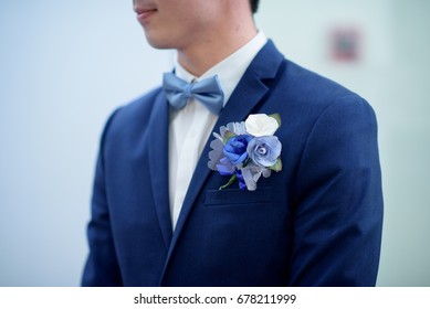 bridegroom suit flower