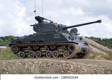 85 M4a2 sherman tank Images, Stock Photos & Vectors | Shutterstock