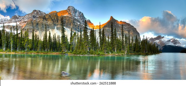 Bow lake in Banff National Park, Canada,  icefieldroad