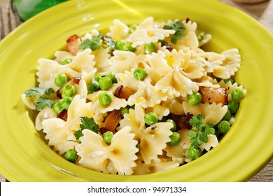 Bow Tie Pasta With Peas