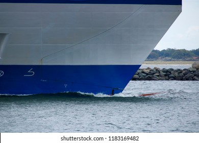 Bow wave in front of a ship