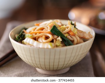 Bowl Of Chinese Chicken Lo Mein