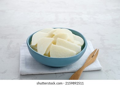 A bowl of fresh jicama or bengkoang (Jicama slices), gut health.

