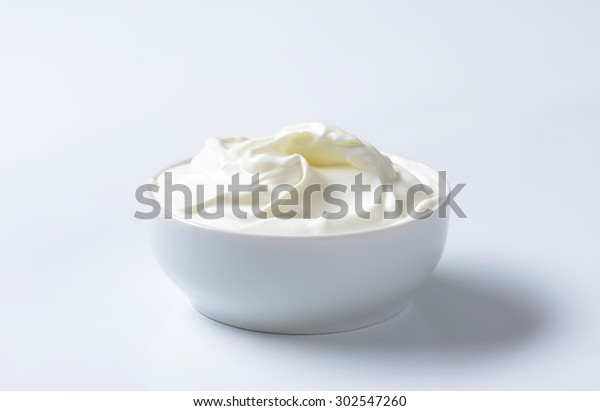 bowl of smooth sour\
cream
