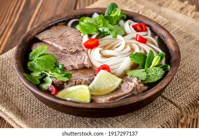 vietnamesische Suppe-Rindfleisch-Pho (pho bo)