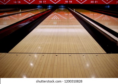 
Bowling alley lane