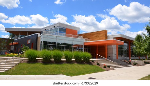 BOWLING GREEN, OH - JUNE 25: The Dining Hall At Bowling Green State University In Bowling Green, Ohio, Is Shown On June 25, 2017.