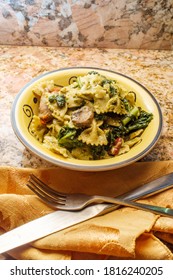 Bowtie Pasta Italian Pesto With Broccoli Rabe And Sundried Tomatoes